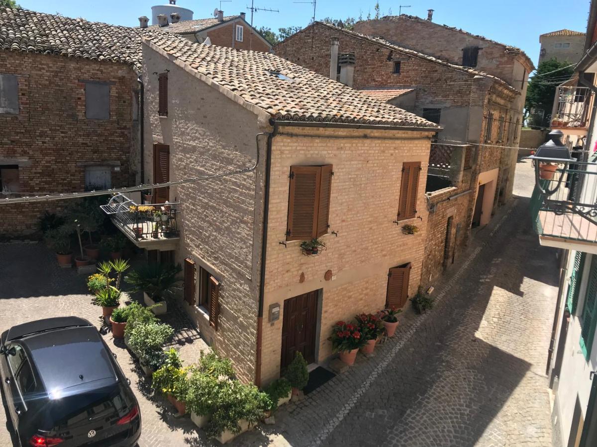 Bed and Breakfast La Trave Montecosaro  Esterno foto